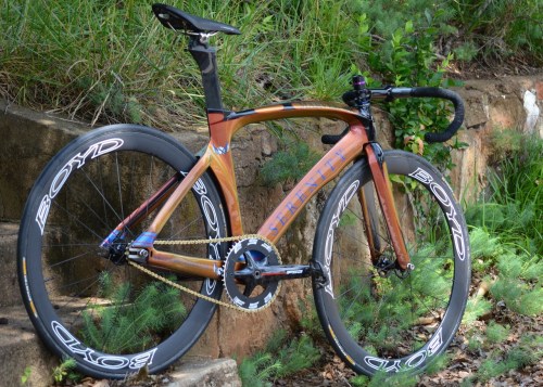 hgwr:

Serenity Marvel SR with Boyd Carbon Track Wheels (13) (via Glory Cycles)
