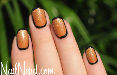 Sparkly rimjob nails from China Glaze On Safari Collection