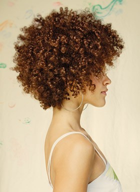 Pump up the volume! Achieve a similar look by using medium to large sized perm or flexi rods. Set while wet. When dry, using a little oil on your fingertips, separate each ringlet. Shake &amp; fluff gently at the roots with a pick or your fingers until you’ve achieved the desired look. Have fun with your hair!Photo source: www.hairloveart.comFollow me: Facebook.com/ToBNatural