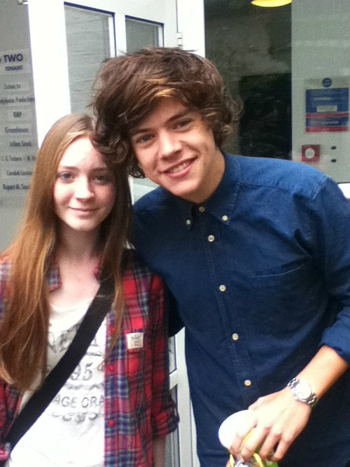 direct-news:

Harry and a fan today