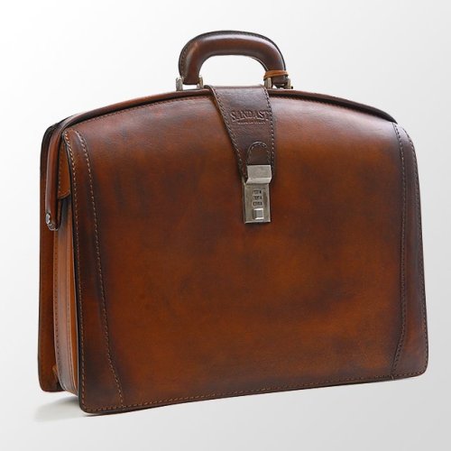classofkings:

Rivera Leather Bag by Sandas
$1400.00