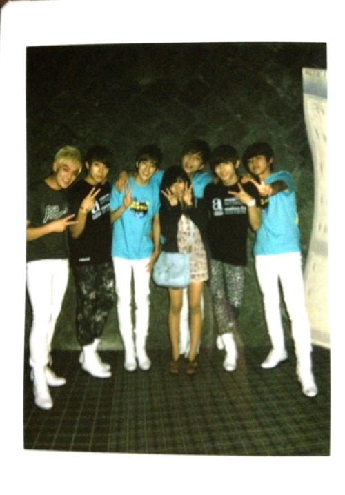 120813 U-KISS with fan at A-Nation (polaroid)