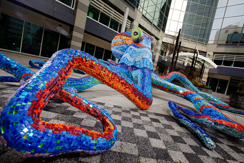 laughingsquid: Octopus, A Beautiful Mosaic Sculpture Built by Marialuisa Tadei