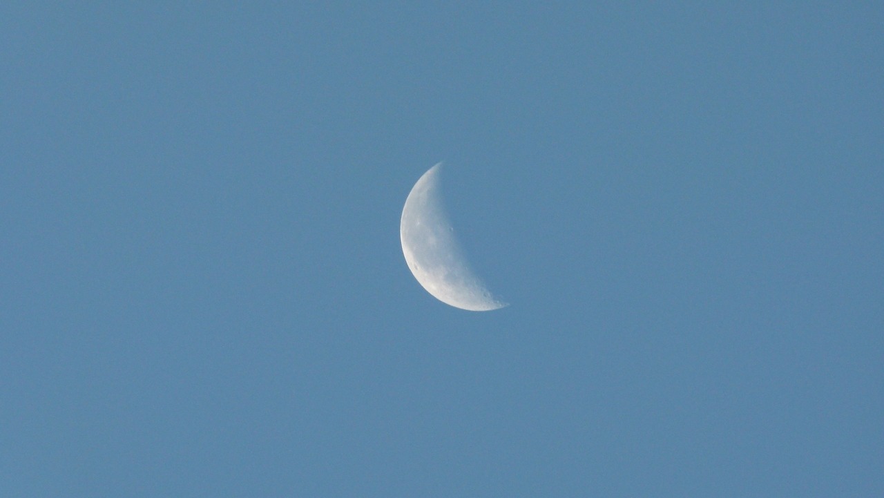 sickle moon