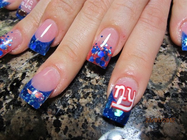 Beautiful nail art inspired by NFL (National Football League) teams the New