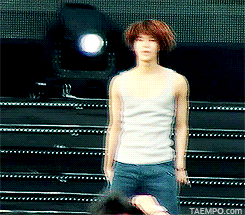 [SHINee GIF] Taemin Dance on SMTOWN Stage 
