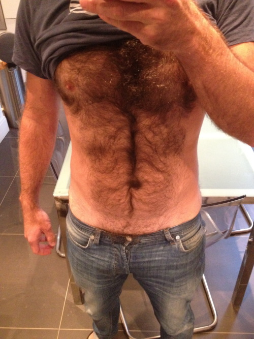 fortheloveofhairy: Wow! Thanks for the sexy submission! Perfect.