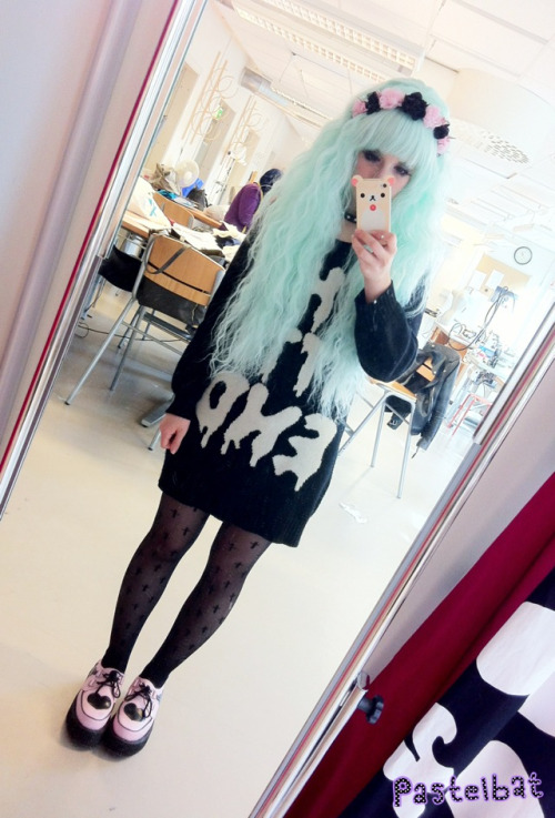 My outfit today☆彡 Headband:by irodohieru Wig: gothiclolitawigs Sweater:banana fish Tights:Topshop Shoes: tuk (they are sold out so don&#8217;t ask me where you can buy them cause i don&#8217;t know Σ（ﾟдﾟlll）)