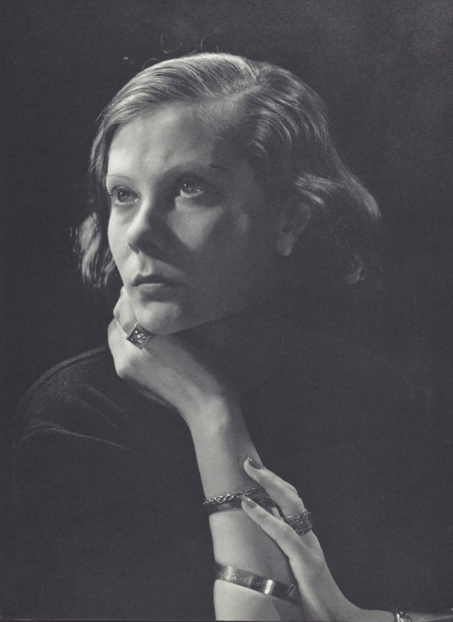 George Hoyningen-Huene - Natalie Paley, Paris, 1933
