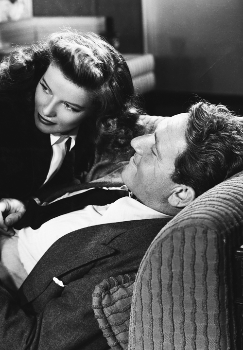 vivienslarry:
steamboatbilljr:
Spencer Tracy and Katharine Hepburn in Woman of the Year (1942)
 
