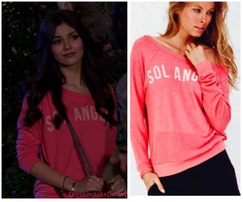 Victoria Justice wears this Sol Angeles Sweatshirt Jumper in Passion as Tori Vega in this weeks episode &#8220;Opposite Date&#8221; of the Nickelodeon TV Series Victorious  I am not sure if this is the exact shirt she wears but i couldn&#8217;t find it in a lighter colour than this one.You can buy this sweatshirt HERE from Apparel Addiction for $98I also found the exact sweater from Boutique to you HERE for $96 this is a Asphalt (Dark Grey) ColourYou can also buy a crew neck blue tee HERE from ASOS for $48