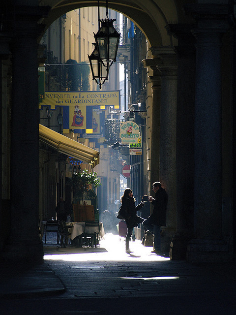 bluepueblo:


Light and Shadow, Torino, Italy
photo via indivis

