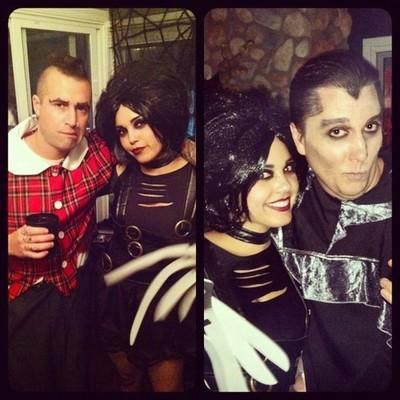 ladygates6661: aqui você vai.  Brian no Halloween deste ano.  Não vou falar sobre seu traje.  Tem sido dito que ele era Drácula embora!