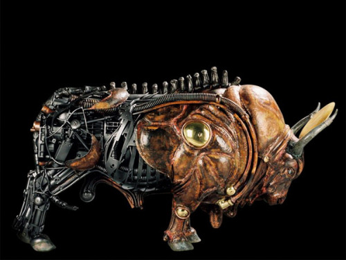 These metal sculptures by Pierre Matter are very cool. I&#8217;d love to have one.