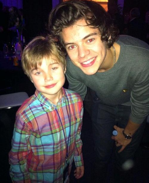 Harry with a fan - 24.11.12 - London #2