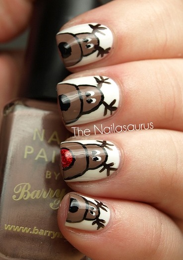 hotbeautyhealth:

reindeer nail art
