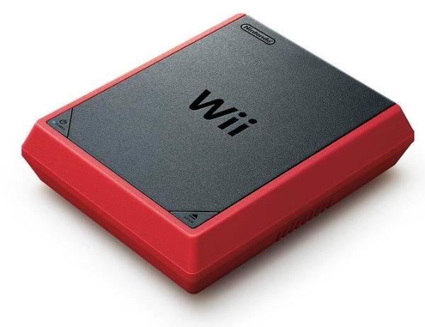 Nintendo confirma el lanzamiento del Wii Mini
Nintendo Canadá ha anunciado el lanzamiento de la nueva Wii Mini, una nueva versión de la ya antigua consola de Nintendo. La compañía ha realizado un rediseño del modelo anterior, reduciendo sus dimensiones al máximo.
La nueva consola, que de momento se estrenará en Canadá el próximo 7 de diciembre por 99,99 dólares, está pensada para aprovechar los más de 1.400 juegos compatibles con Wii.
Desde Nintendo Canadá han explicado que después de vender 100 millones de Wii en todo el mundo, la compañía ha decidido crear una nueva versión de la consola para aquellos que todavía no habían entrado en el mundo Wii. 
También han destacado que el Wii Mini es compatible con la mayoría de accesorios de Wii, incluido el Wii Balance Board. Sin embargo, la consola no es compatible con los juegos de GameCube y no posee conexión a internet. Lo que significa que no tendrá conexión con WiiWare ni Virtual Console.
Por los momentos no se ha confirmado su lanzamiento al resto de mundo. Qué opinan, ¿Vale realmente la pena?
Vía BB