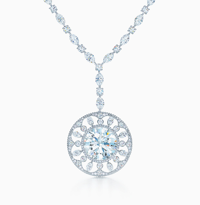 From the Legacy Gemstones collection, the Tiffany Noble necklace is designed to maximize the radiance of the internally flawless, 18.44-carat center diamond. 