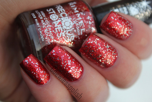 Rimmel Ruby Crush on Flickr.Such a christmas-y nail polish!www.coewless.wordpress.com