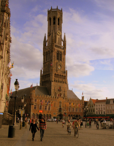Bruges market square (by perseverando)