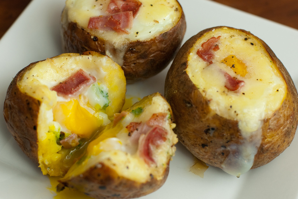 These Baked Potatoes look tasty!