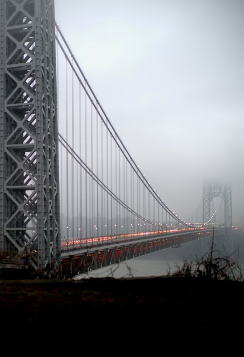0rient-express: The George Washington Bridge on December 10, 2012 | Steven Kelley.