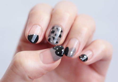 diy black and gray unromantic heart valentines day nail art tutorial