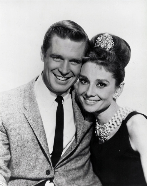 Publicity photo of Audrey Hepburn and George Peppard for the 1961 film Breakfast at Tiffany’s. (ilovememorabilia) 