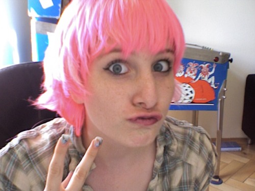 this picture was sent to us pre-captioned:  &#8220;Here is a duckface with pink hair. Oh the horror!!!!&#8220;  we gotta agree, that&#8217;s some pretty horrifying duckface. we took a vote here at antiduckface central, and three out of four of us think the hair is cute, though.  we&#8217;re weird like that.