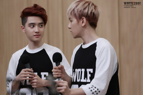[130711 HD] D.O. & Baekhyun @ SBS-R Power FM Cultwo Radio Show cr. white2do | do not edit  They’re staring at each other cuz they both look hot…