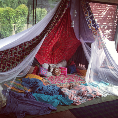 daisehs: personalradolescence: teepee luvin this looks so fun! 