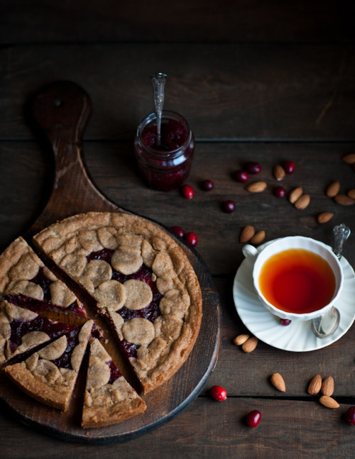 phoods: (via Desserts for Breakfast: Cranberry Clove Linzer Torte, and Happy Holidays) 