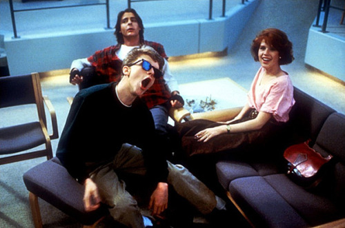  The scene in which all characters sit in a circle on the floor in the library and tell stories about why they were in detention was not scripted. John Hughes told them all to ad-lib. The Breakfast Club (1985) 