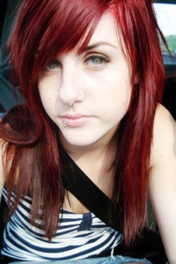 Emo hairstyles for girls with medium hair