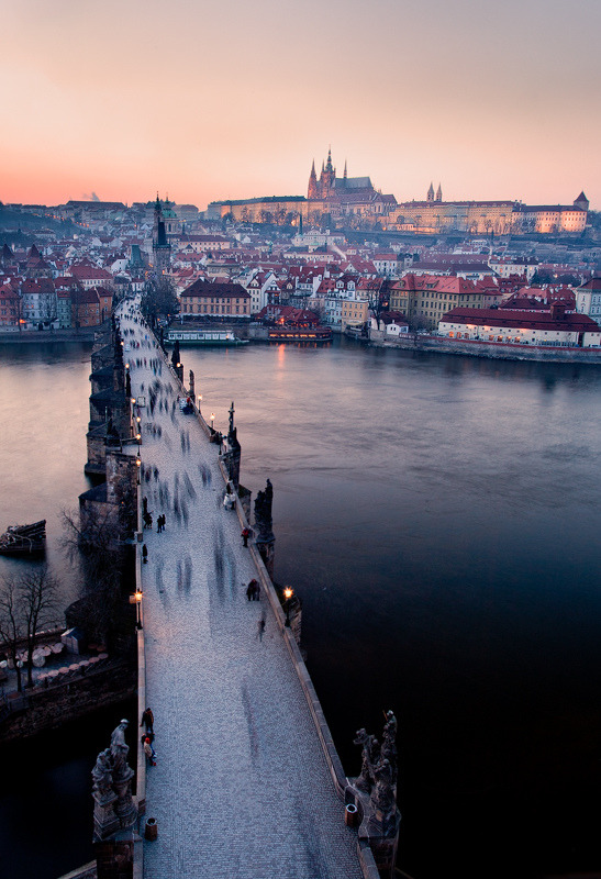 snapshotsfrombeauty: The Czech Republic - Prague: Medieval Magic (by John &amp; Tina Reid) 