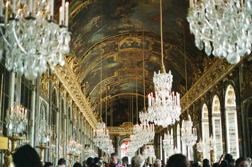 sinkling: Versailles by sinister kid on Flickr. 