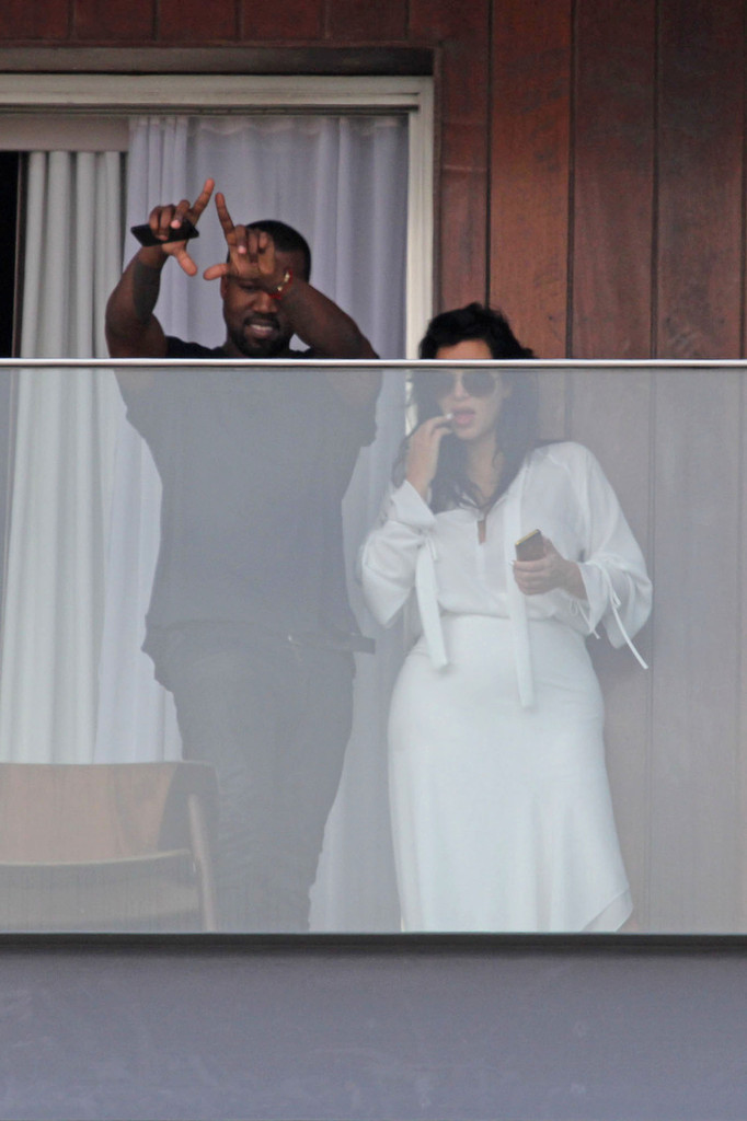 sexiuh: February 11th 2013: Kim and Kanye at the Fasano Hotel in Rio De Janeiro, Brazil. PERFECT OMG THIS IS MY FAVORITE PHOTO ON TUMBLR 