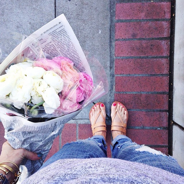 theglitterguide: Yesterday flowers for a friend. Today flowers for us. #treatyoself 