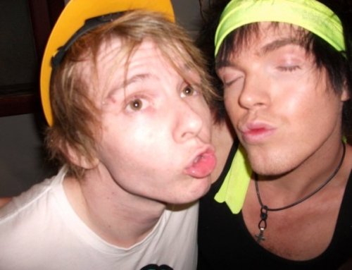 here&#8217;s a couple pretty little duckface boys for your friday night viewing pleasure.
