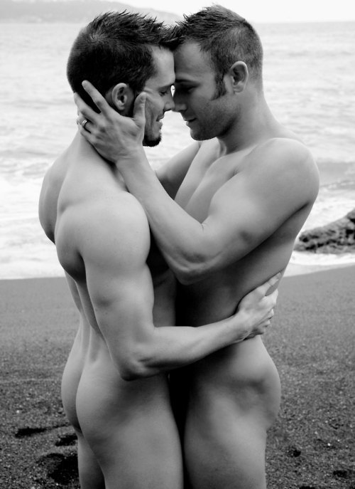 Naked Gay Guys Kissing 38