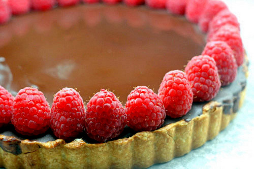 sonatafortwo: малина шоколад Мраморный Bakewell Пирог (по lismi171) 