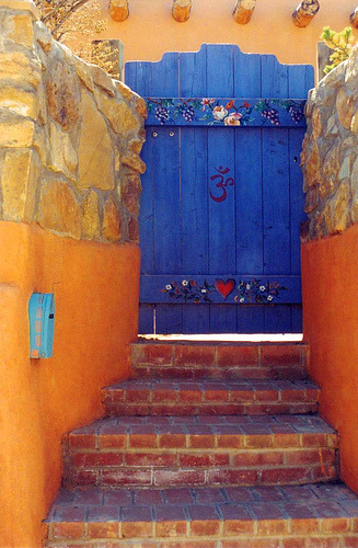 mediterrán színű családi ház