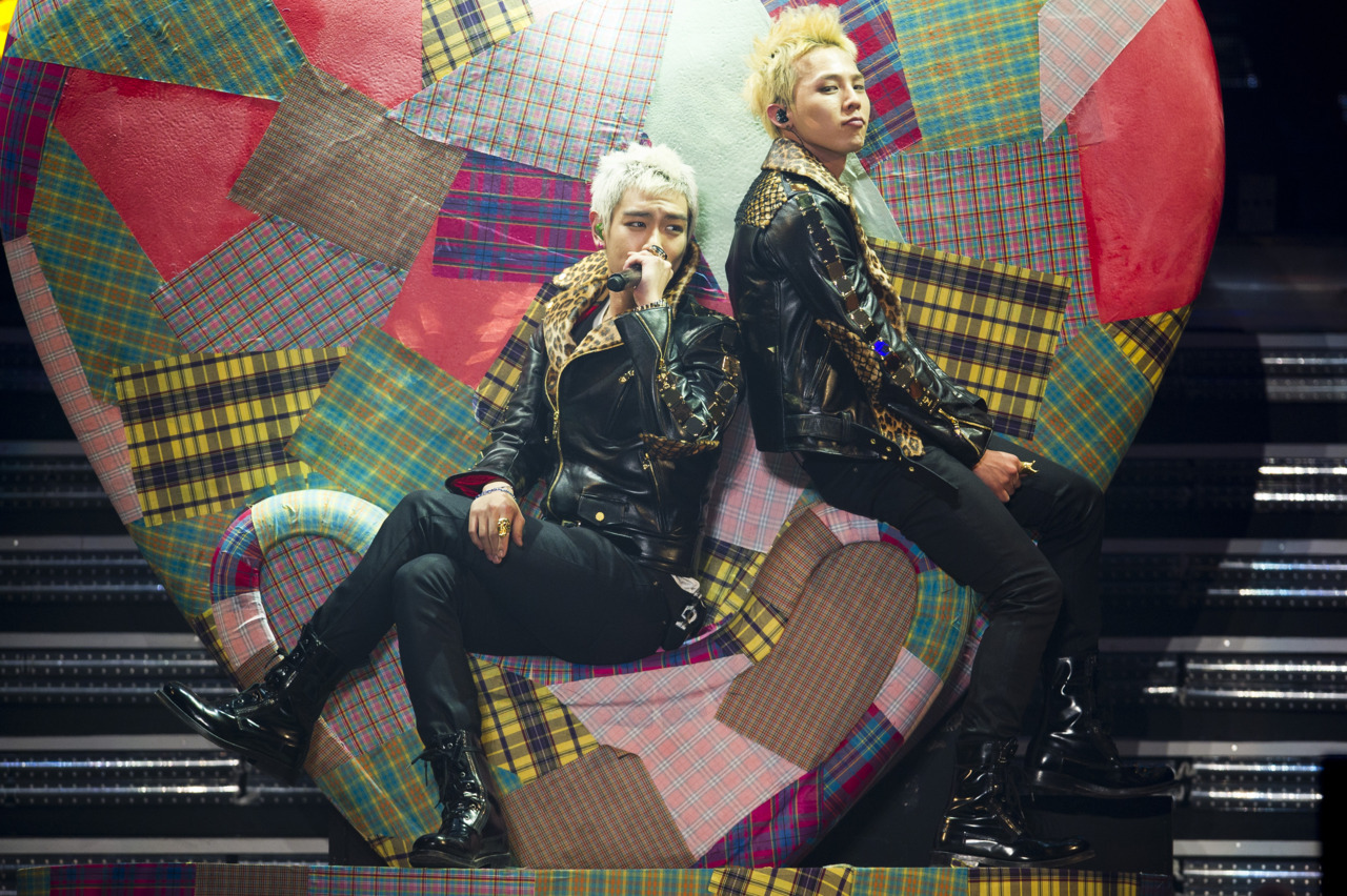G-Dragon & TOP (Big Bang) (3740 x 2488)