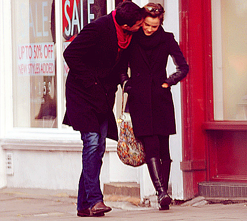  Emma with her new man in the streets of Islington 