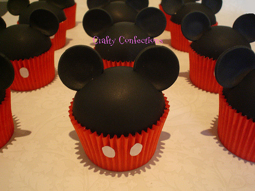 Minnie mouse cupcake cake
