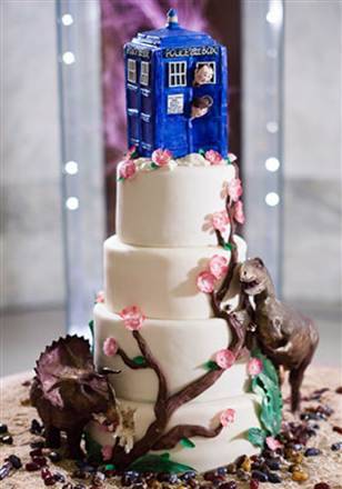 Awesome Doctor Who themed wedding cakes