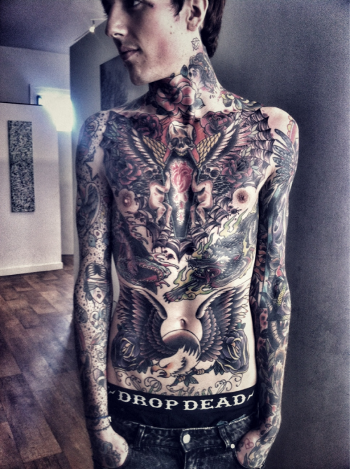 theadventuresofoliversykes: Hannah just finished touching/blacking up my chest piece! Looks heaps better so stoked :) 