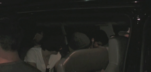 fuckme-1direction: harrystyleslightsupmyworld: tomotime: shareacokewith1d: Liam &amp; Danielle making out on the backseat.. The boys is just sitting there awkwardly :) haha are they really? O.o lol wtf thats just liam getting into the back seat LOOOL it looks like it for a second but then you look closely and it’s actually just Liam moving and getting into the back seat. dead. 