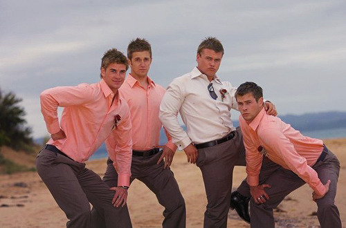 that-anchor-holds: Ladies and gentlemen, the Hemsworths. 