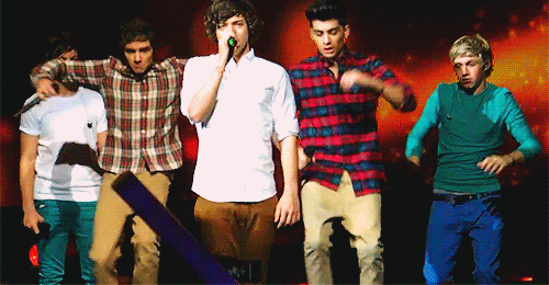  I cannot handle this! sorry im dead Liam: I’m strong Niall: I’m cute Zayn: I’m hot Harry: I’m singing Louis: I’m gay 